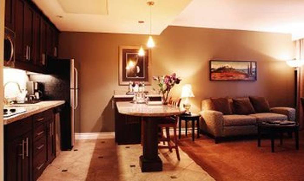 La Bellasera Hotel & Suites 7