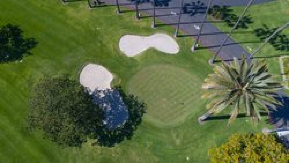 LA JOLLA BEACH   TENNIS CLUB 8