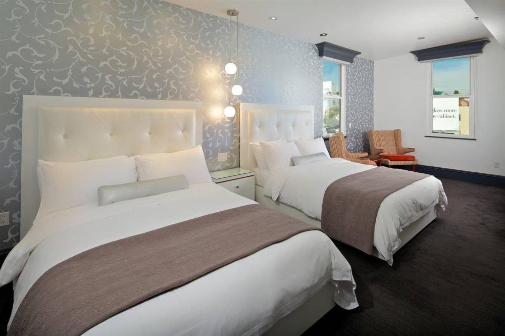 La Pensione Hotel 2