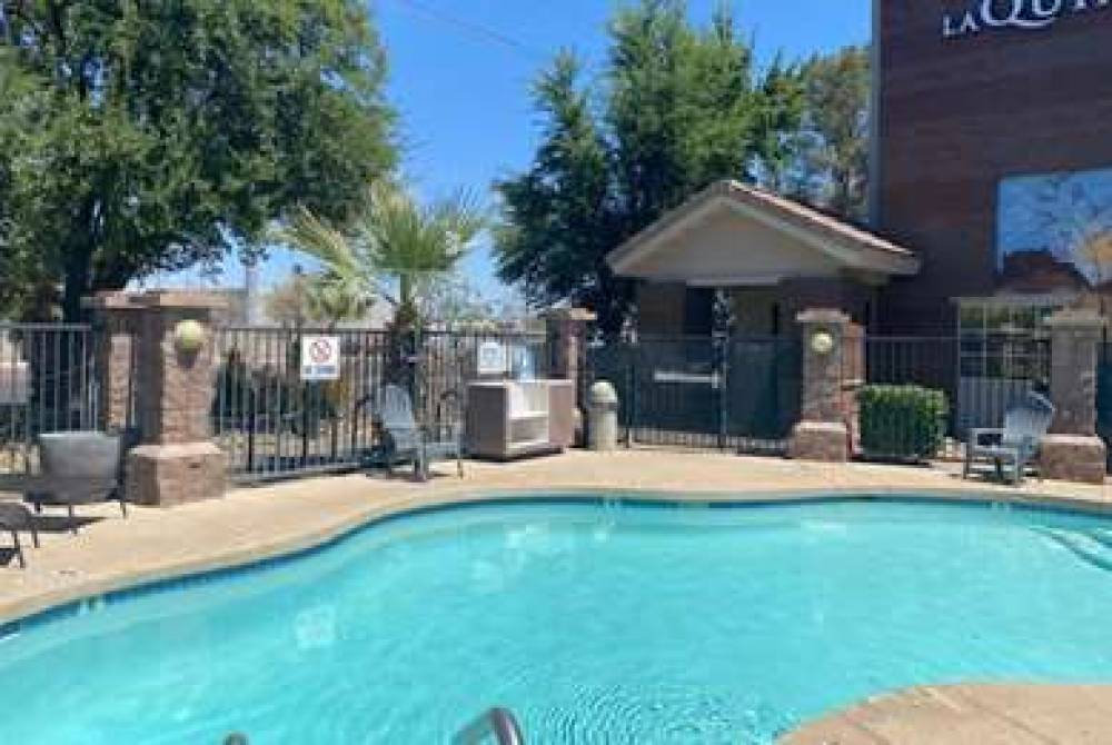 LA QUINTA INN AND STES TEMPE 5
