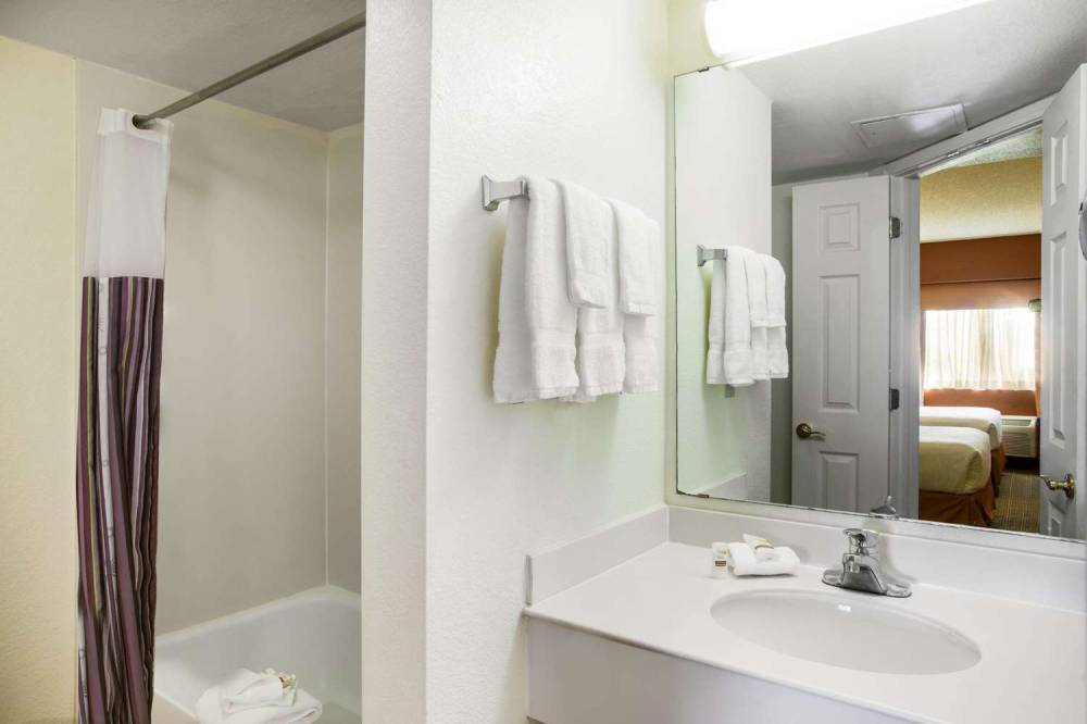La Quinta Inn Austin Capitol / Downtown 7