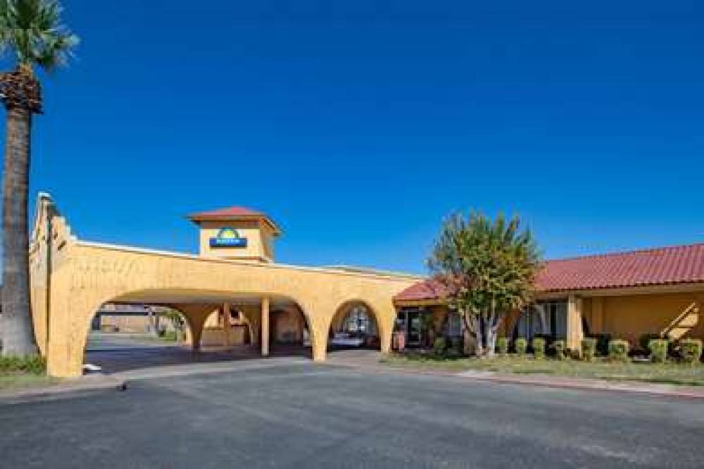 LA QUINTA INN BY WYNDHAM DEL RIO 4