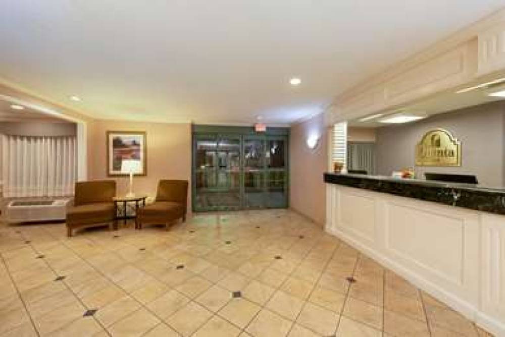 La Quinta Inn Cleveland Independence 9