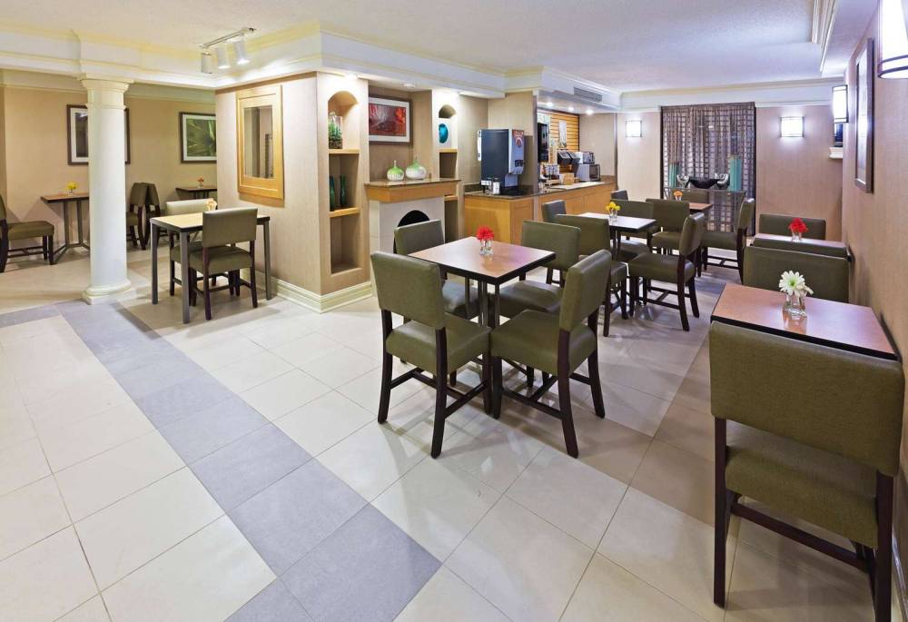 La Quinta Inn Corpus Christi South 8