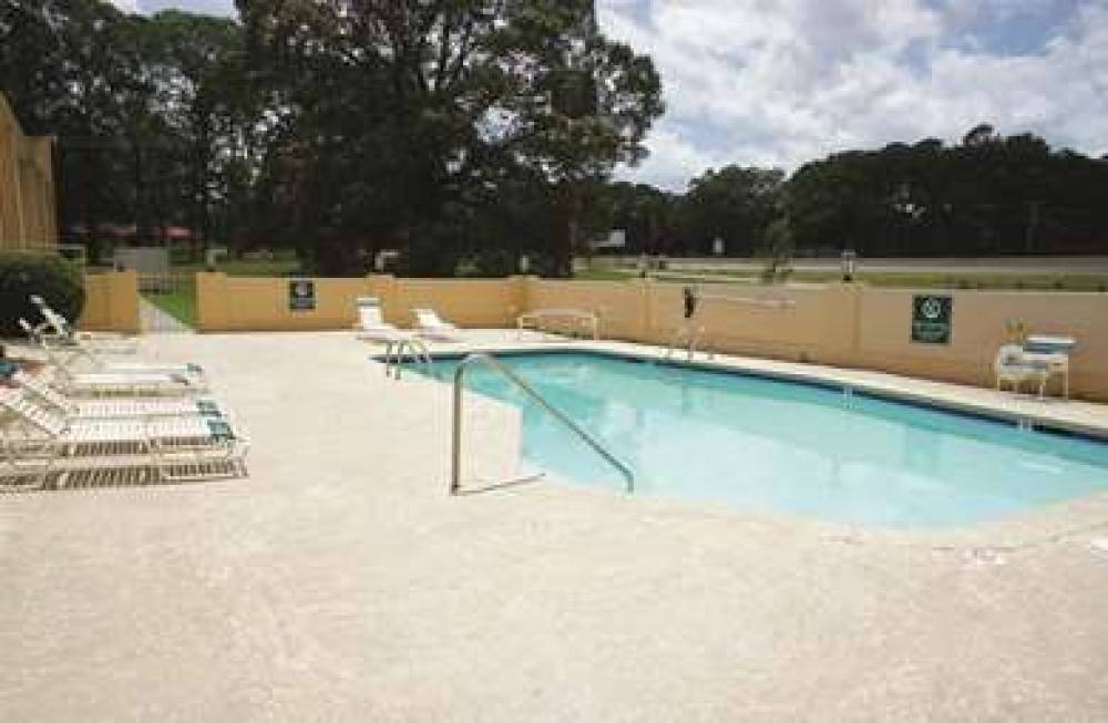 La Quinta Inn El Dorado 10