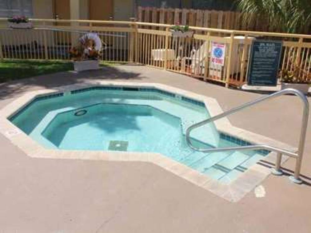 La Quinta Inn Ft. Lauderdale Northeast 10