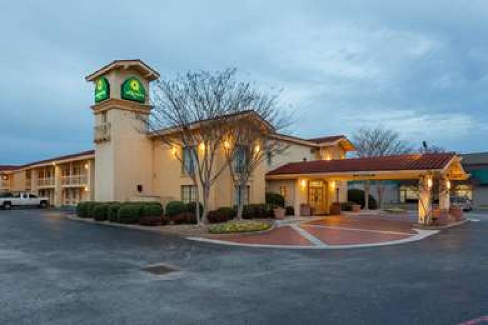 La Quinta Inn Huntsville Research Park 5