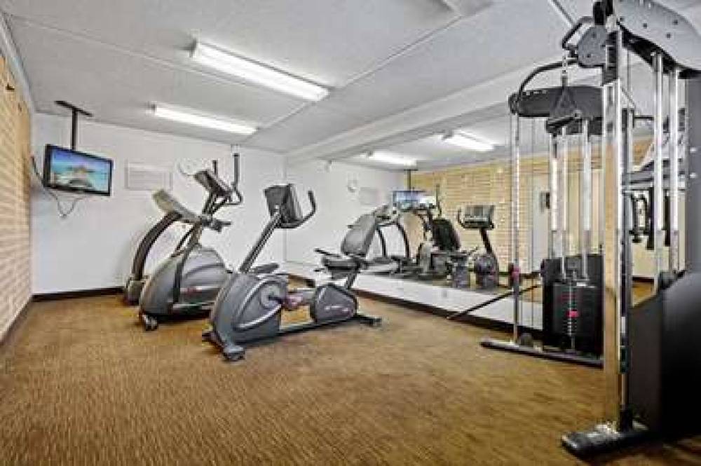 La Quinta Inn John Wayne Orange County Airport 5