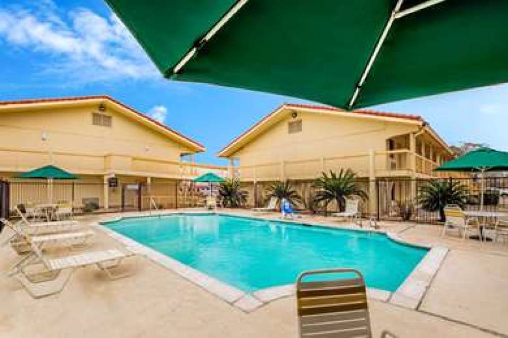 La Quinta Inn Lufkin 9