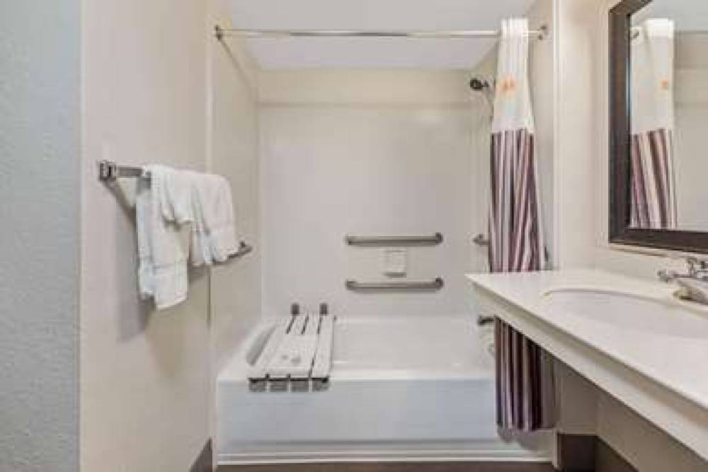 La Quinta Inn Miami Airport North 6