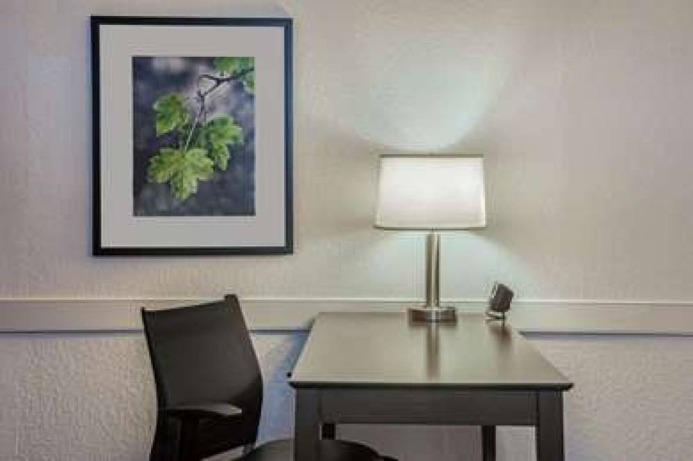 La Quinta Inn Miami Airport North 10