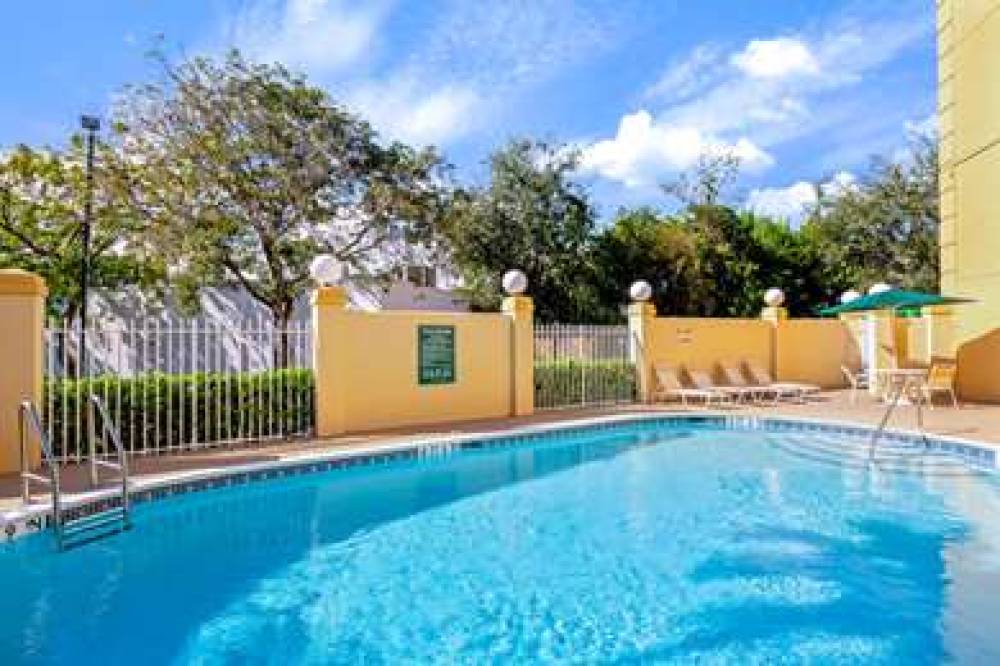 LA QUINTA INN MIAMI-CUTLER RIDGE 6