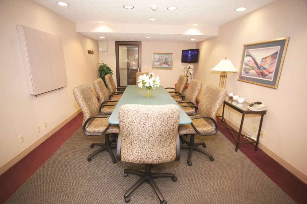 La Quinta Inn Milwaukee West Brookfield 3