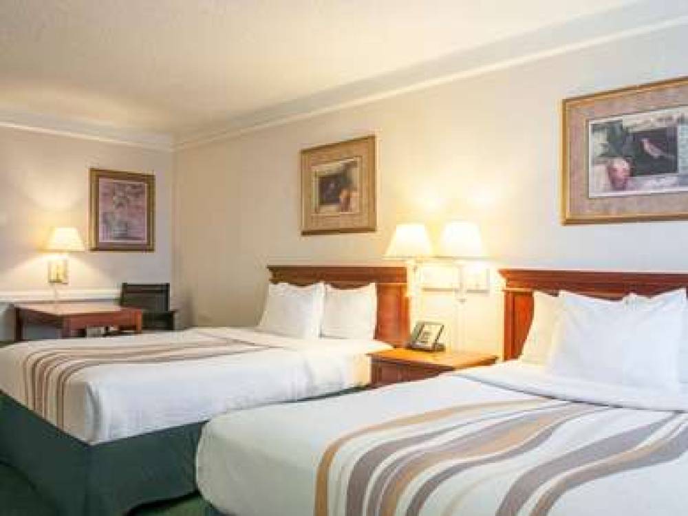 La Quinta Inn New Orleans Veterans / Metairie 6