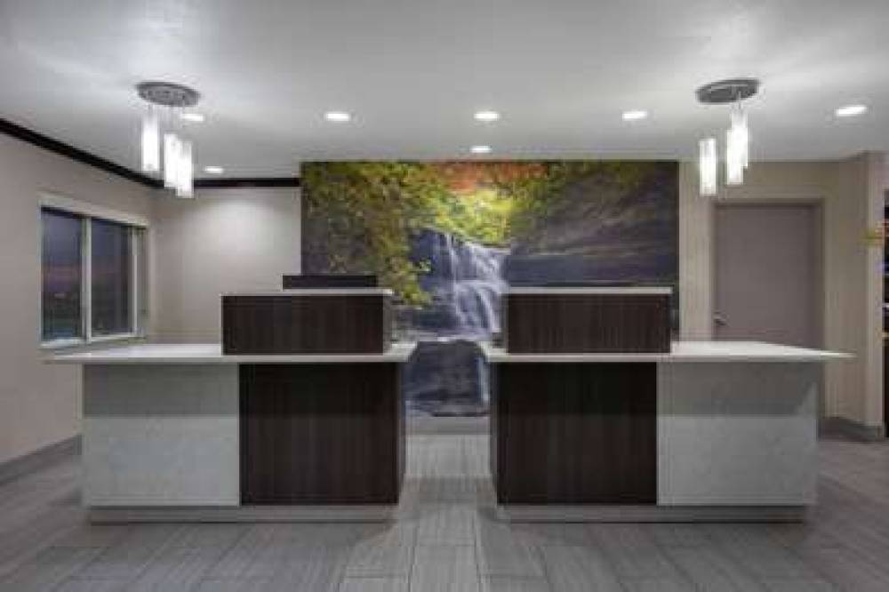 La Quinta Inn Peru Starved Rock State Park 9