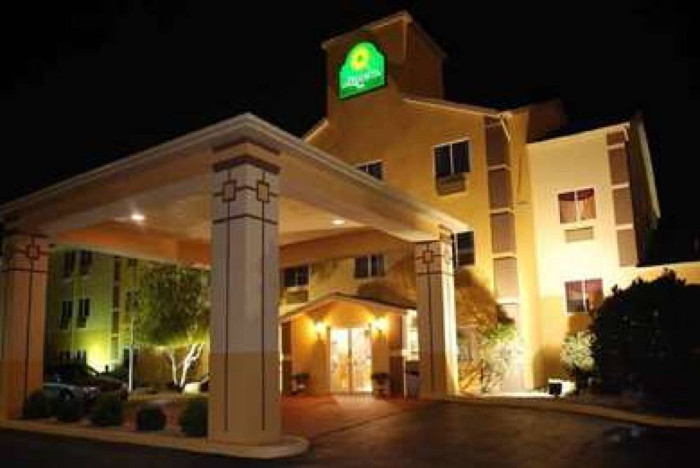 La Quinta Inn Peru Starved Rock State Park 2