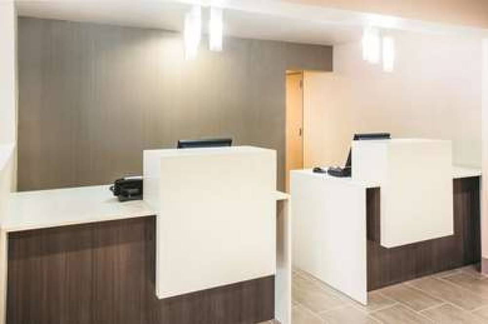 LA QUINTA INN STE CINCINNATI NE 5