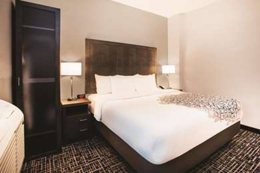 LA QUINTA INN STE DOWNTOWN 9