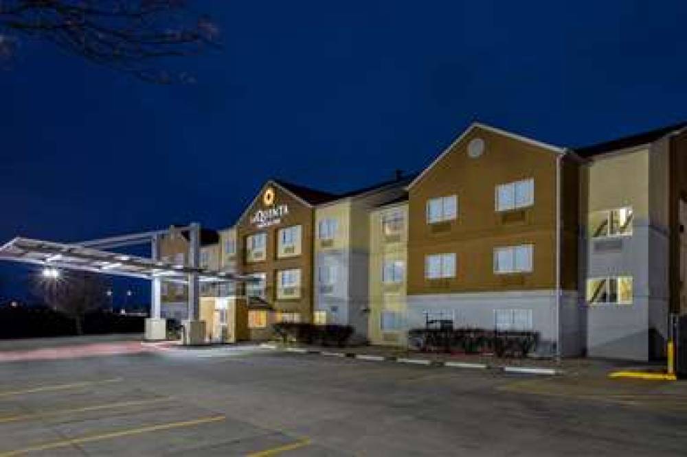 LA QUINTA INN STE EMPORIA 4
