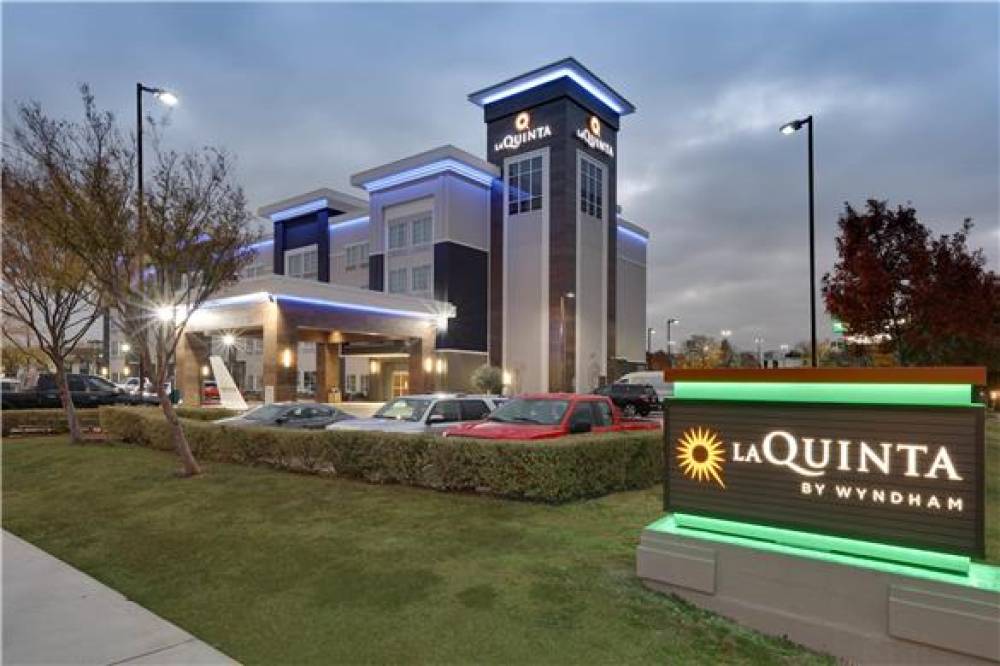 La Quinta Inn Ste Love Field