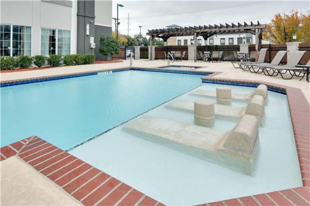 LA QUINTA INN STE LOVE FIELD 7