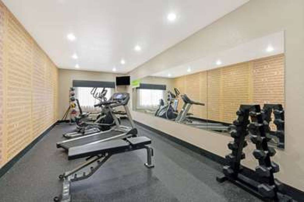 La Quinta Inn & Suites Ada 8
