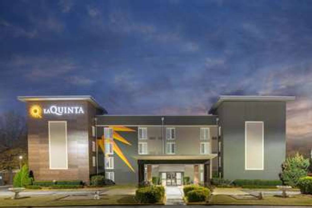 La Quinta Inn & Suites Atlanta Airport South 6