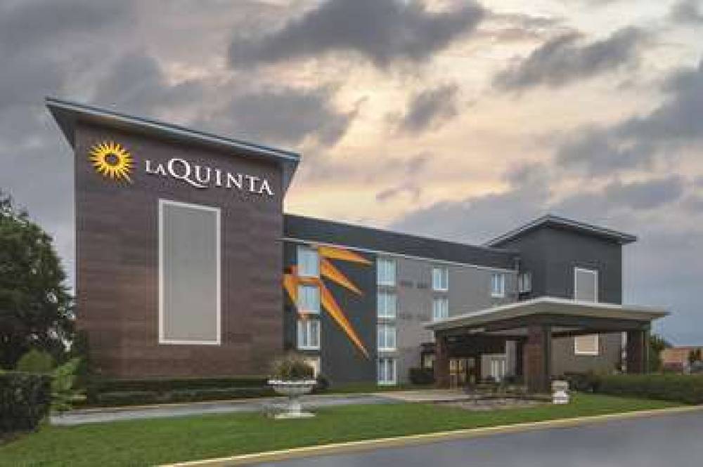La Quinta Inn & Suites Atlanta Airport South 2