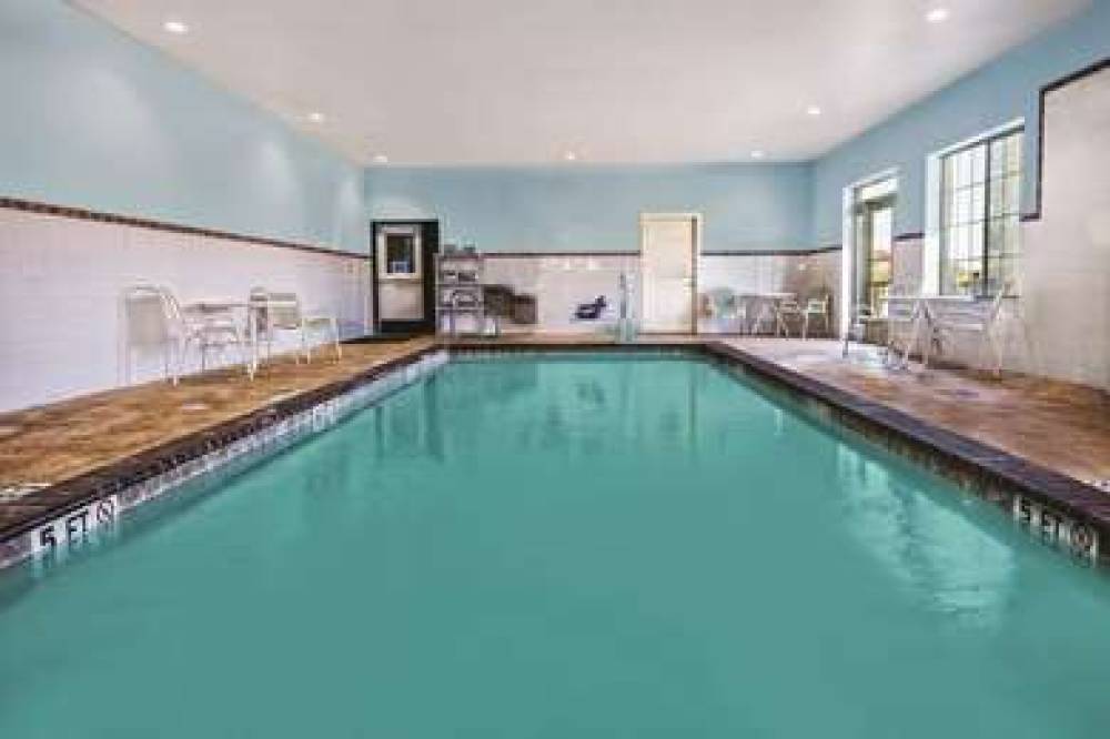 La Quinta Inn & Suites Austin - Cedar Park 6