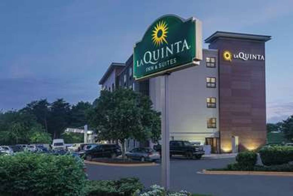 La Quinta Inn & Suites Baltimore BWI Airport 3