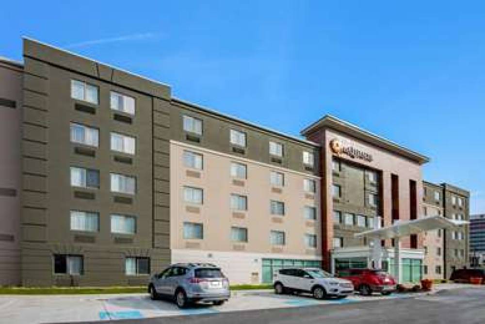 La Quinta Inn & Suites Baltimore BWI Airport 7
