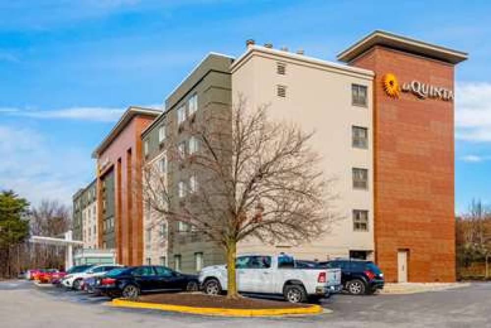 La Quinta Inn & Suites Baltimore BWI Airport 6