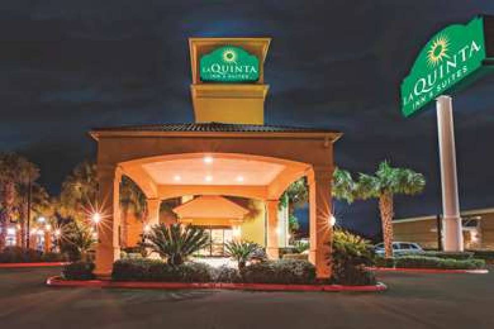 La Quinta Inn & Suites Beaumont West 5