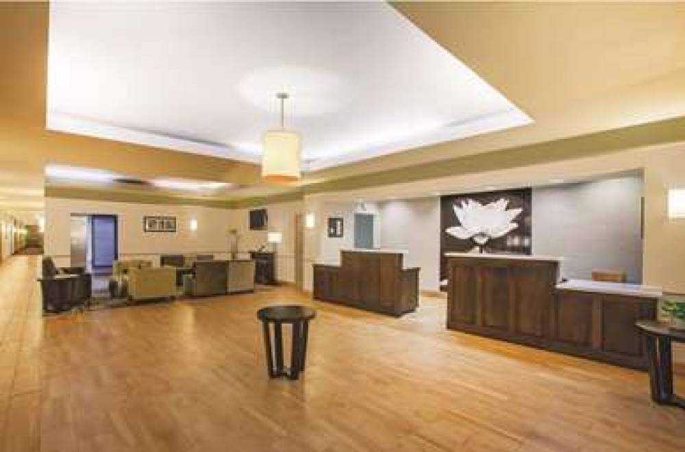 La Quinta Inn & Suites Beaumont West 10
