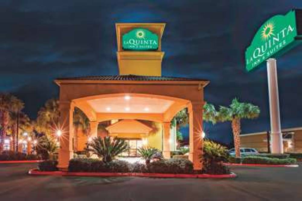 La Quinta Inn & Suites Beaumont West 3
