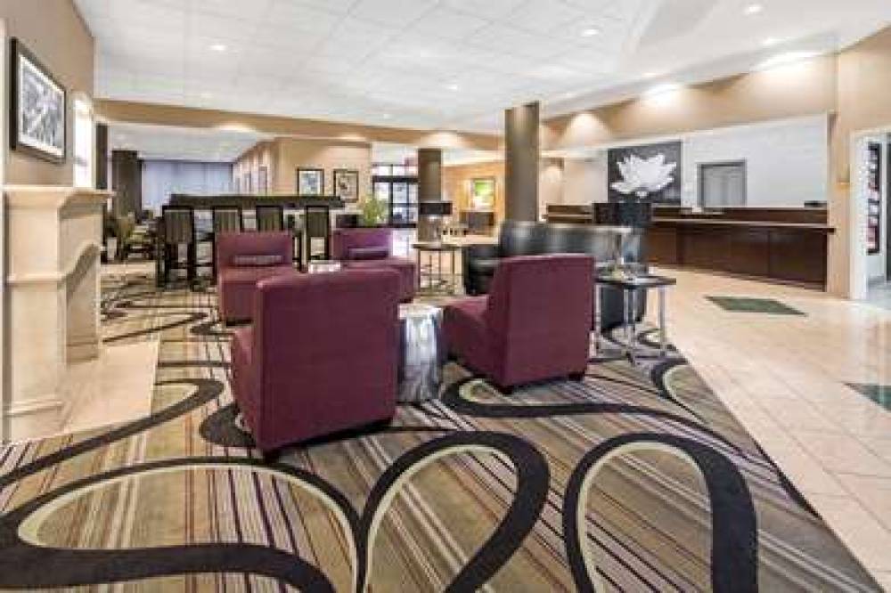 La Quinta Inn & Suites Buena Park 5
