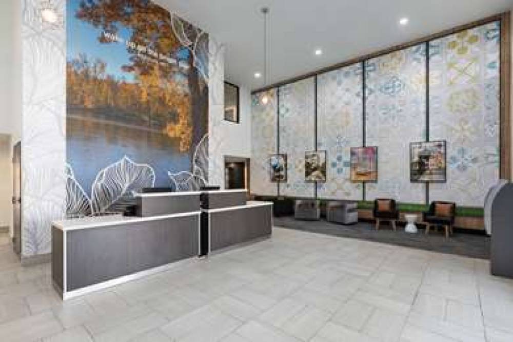 LA QUINTA INN & SUITES BY WYNDHAM M 8