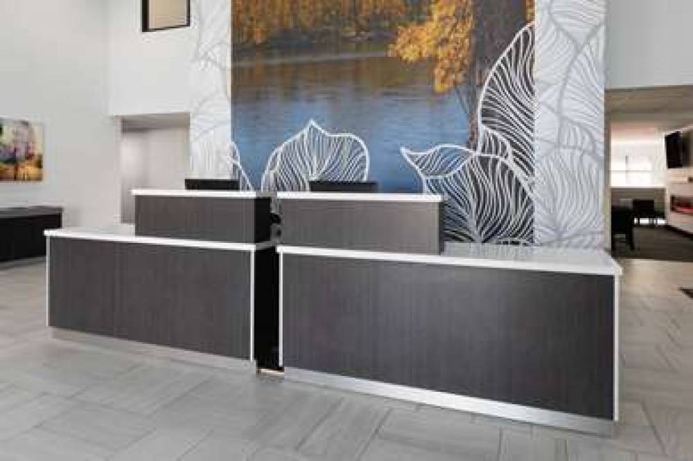 LA QUINTA INN & SUITES BY WYNDHAM M 5