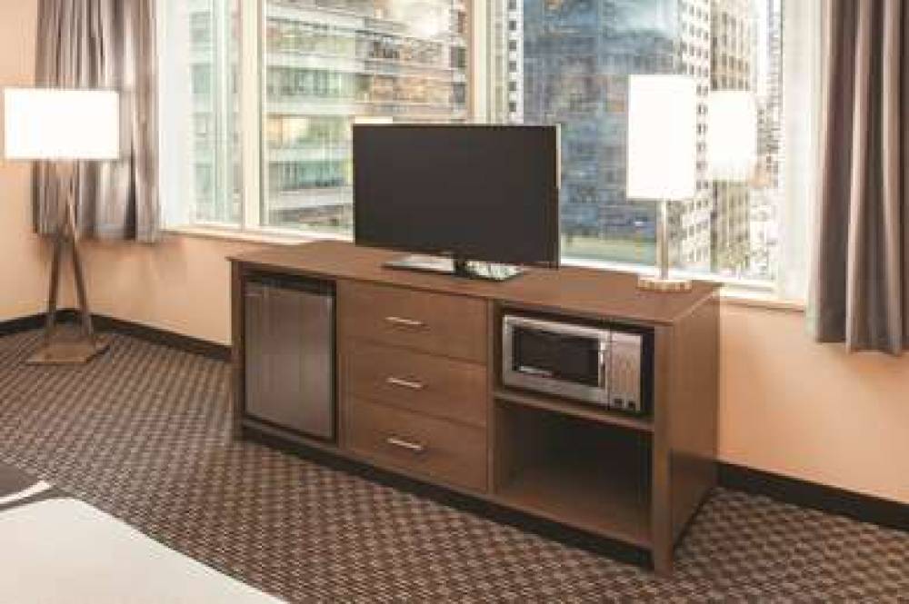 La Quinta Inn & Suites Chicago Downtown 1