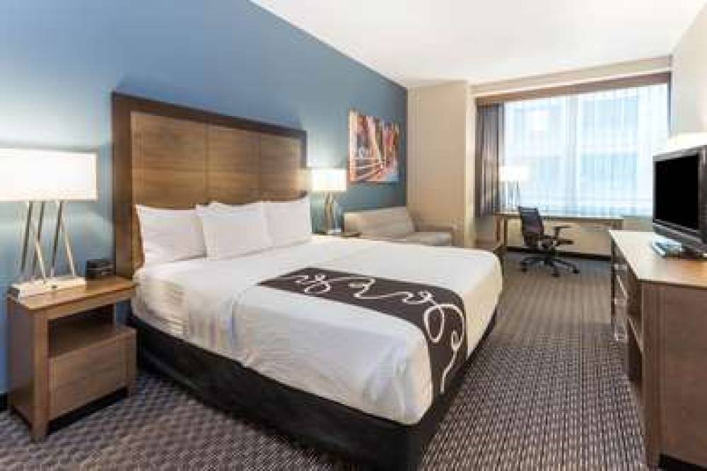 La Quinta Inn & Suites Chicago Downtown 6