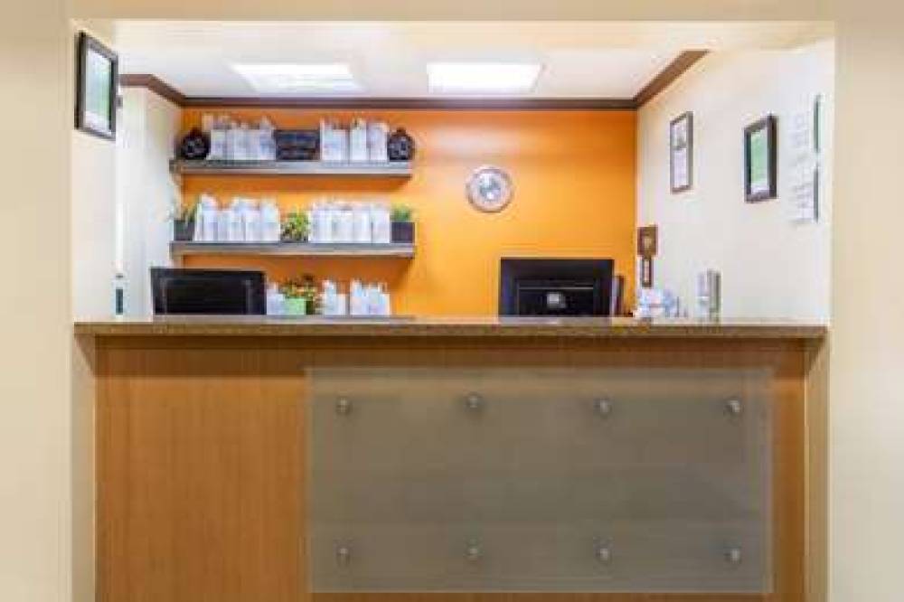 La Quinta Inn & Suites Chicago Tinley Park 10
