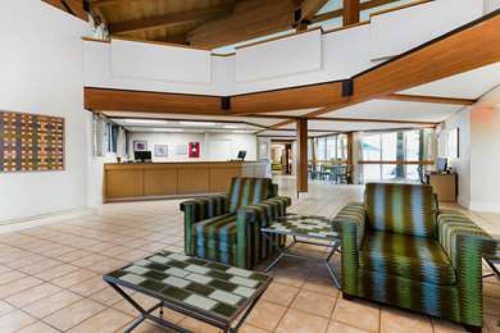 La Quinta Inn & Suites Clearwater Airport 10