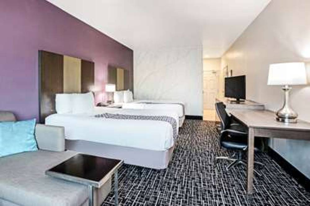 La Quinta Inn & Suites Corpus Christi - Portland 8