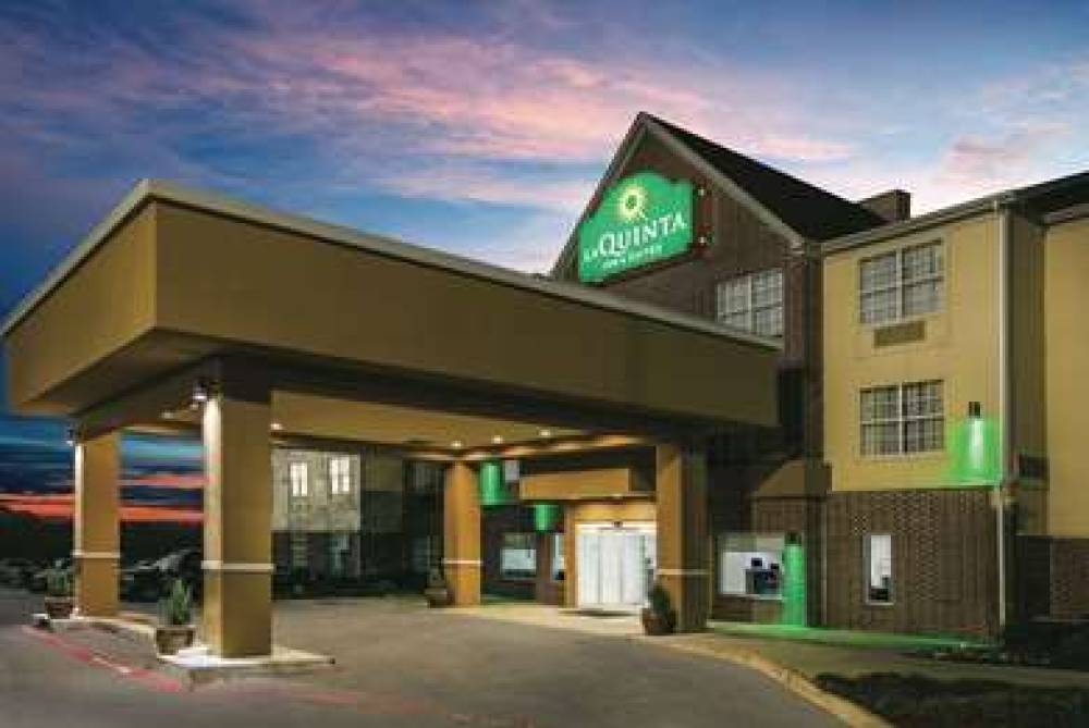 La Quinta Inn & Suites Dallas Mesquite 2