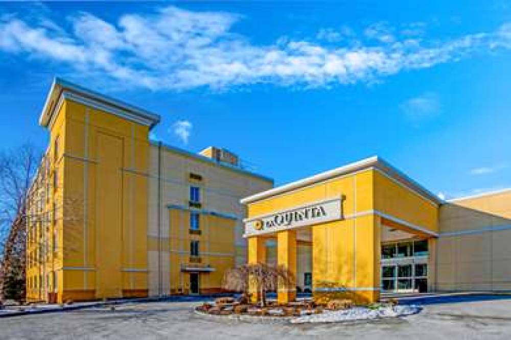La Quinta Inn & Suites Danbury 3