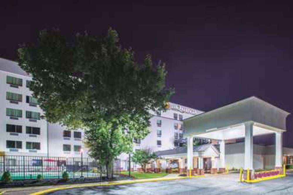 La Quinta Inn & Suites DC Metro Capital Beltway 7