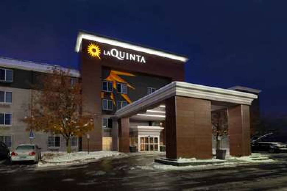 La Quinta Inn & Suites Detroit Utica 2