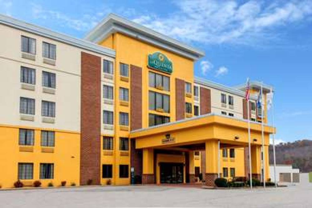 La Quinta Inn & Suites Elkview - Charleston NE 2