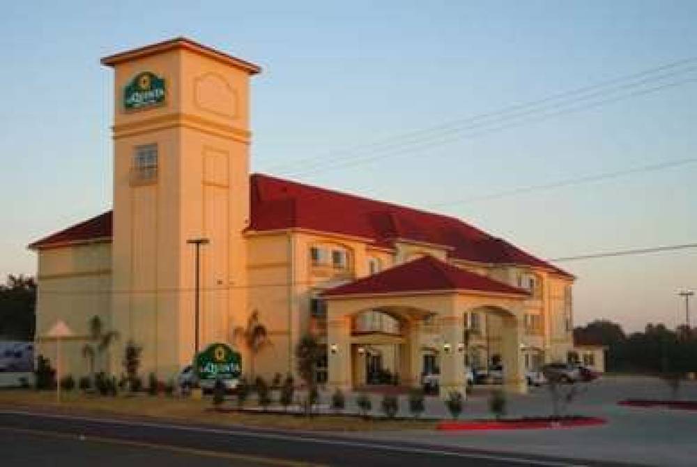 La Quinta Inn & Suites Fairfield 1