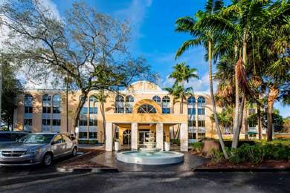 La Quinta Inn & Suites Fort Lauderdale Tamarac 2